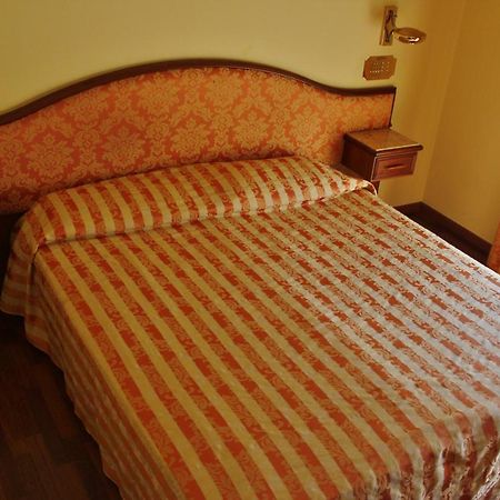 Hotel Valdaso Pedaso Εξωτερικό φωτογραφία