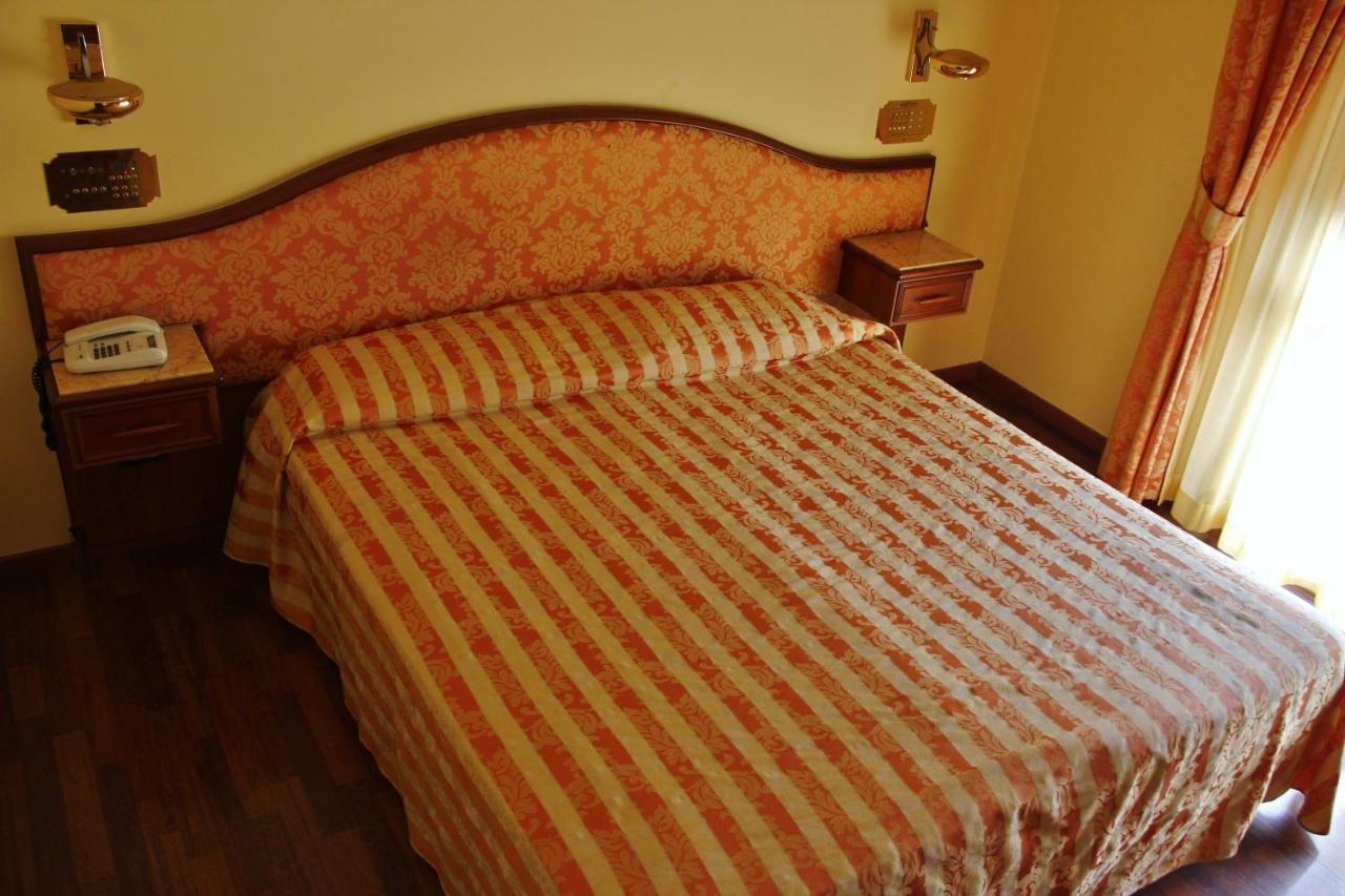 Hotel Valdaso Pedaso Εξωτερικό φωτογραφία
